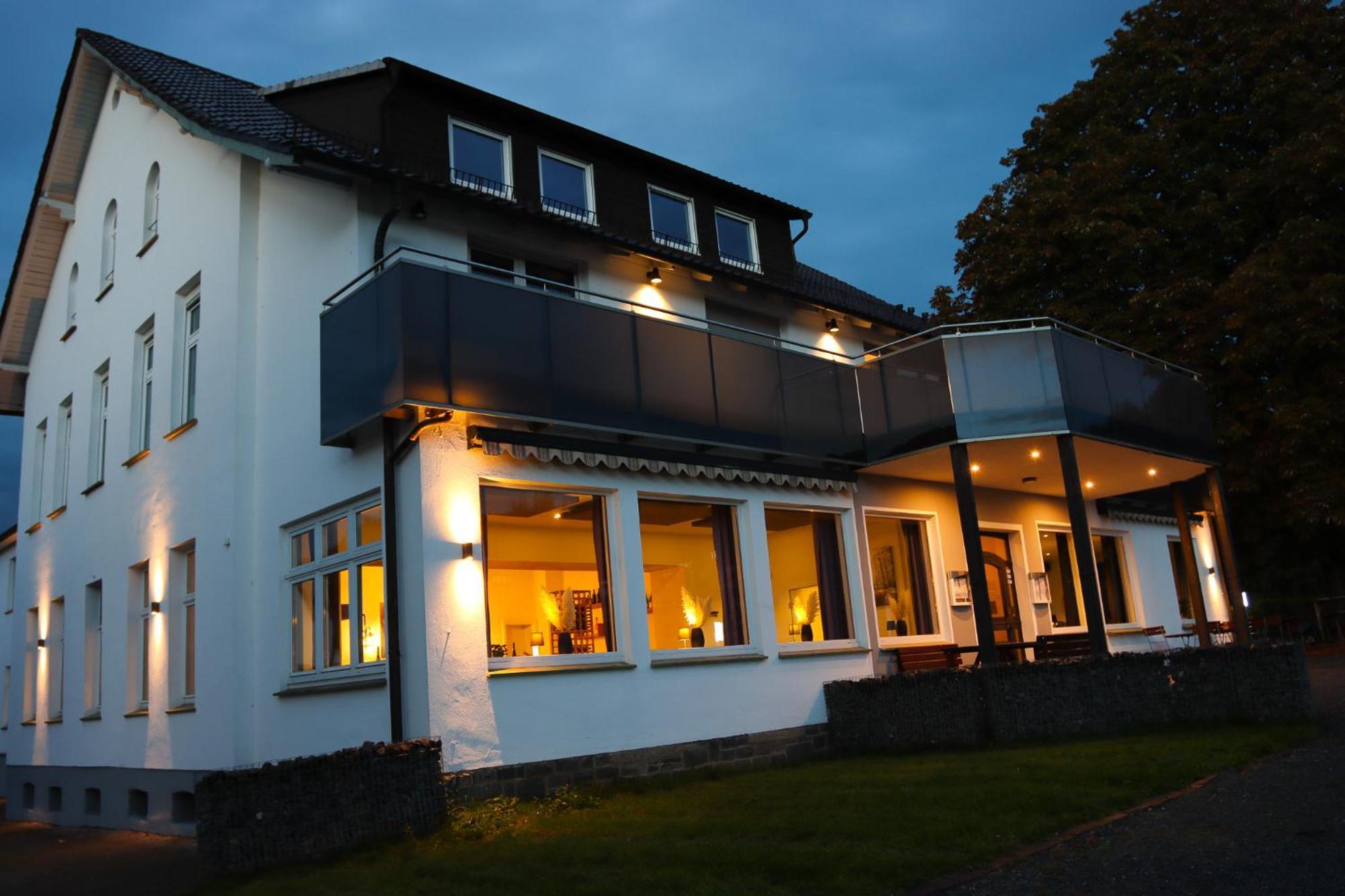 Luebkes Ferienwohnungen & Apartments Allendorf  Екстер'єр фото
